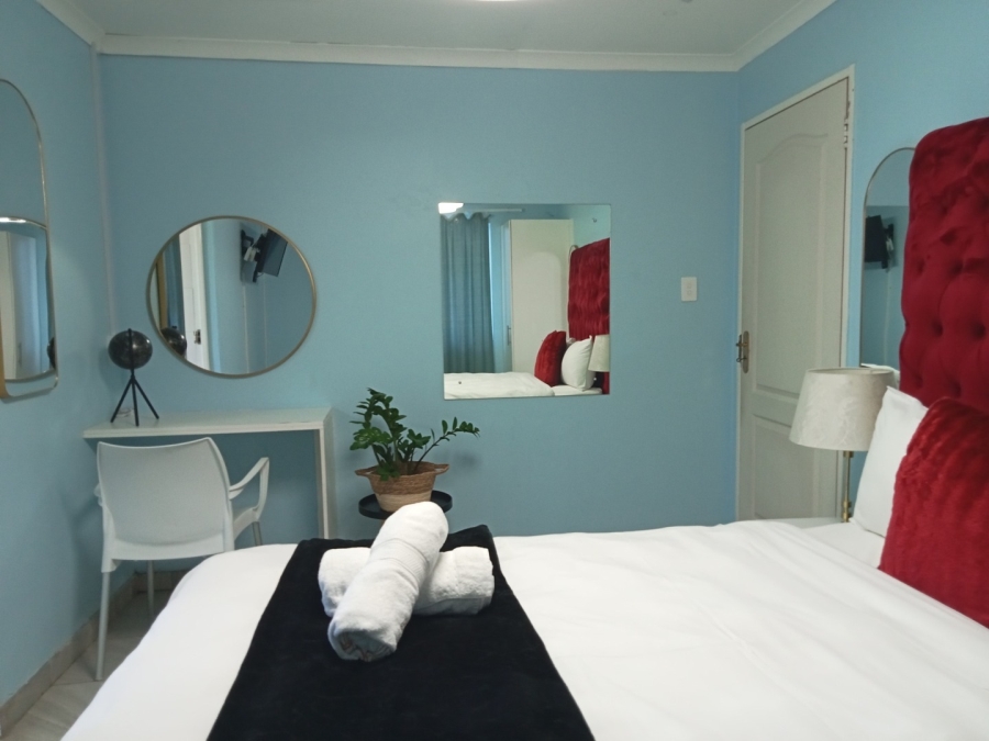 5 Bedroom Property for Sale in Siyakha Eastern Cape